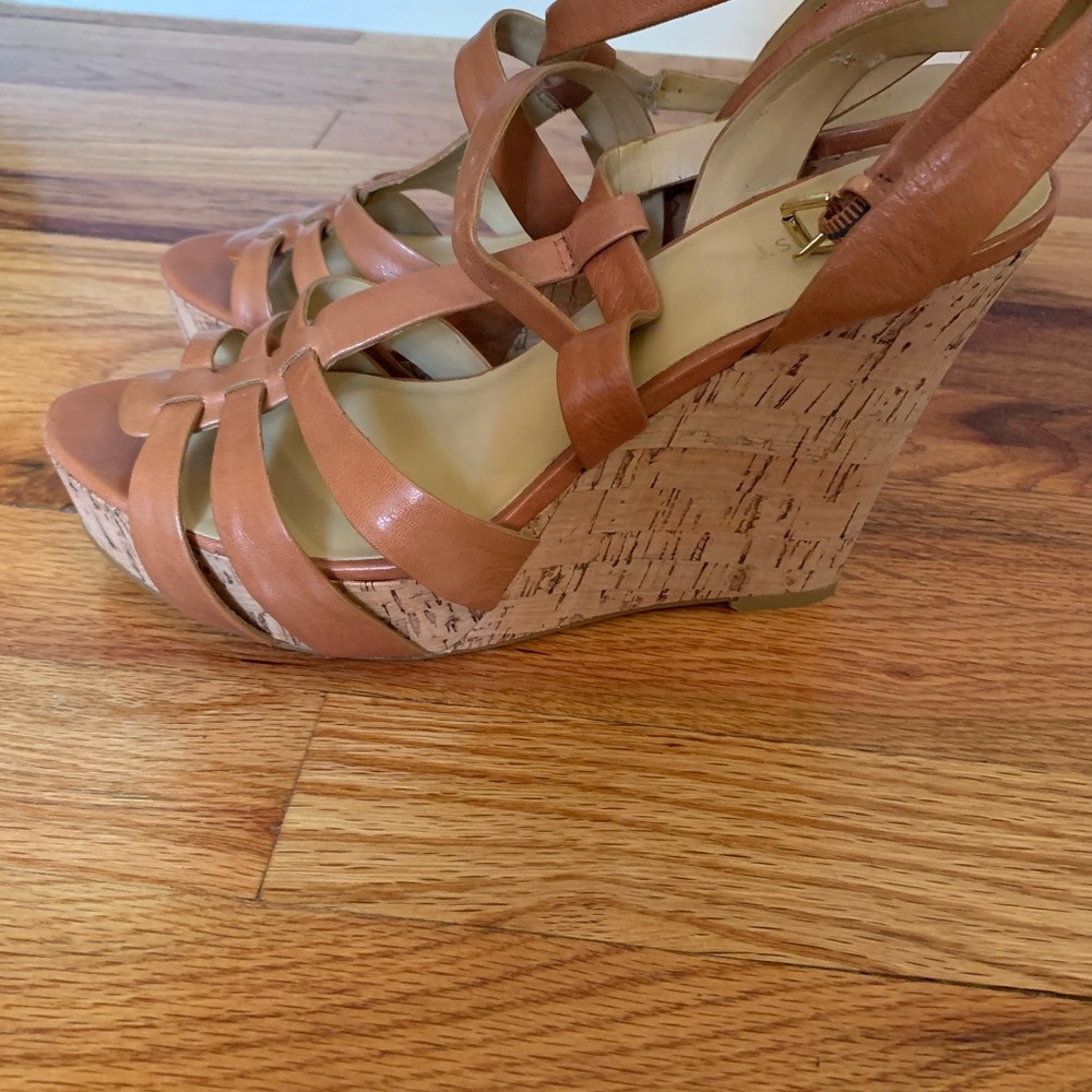 Leather wedge sandals